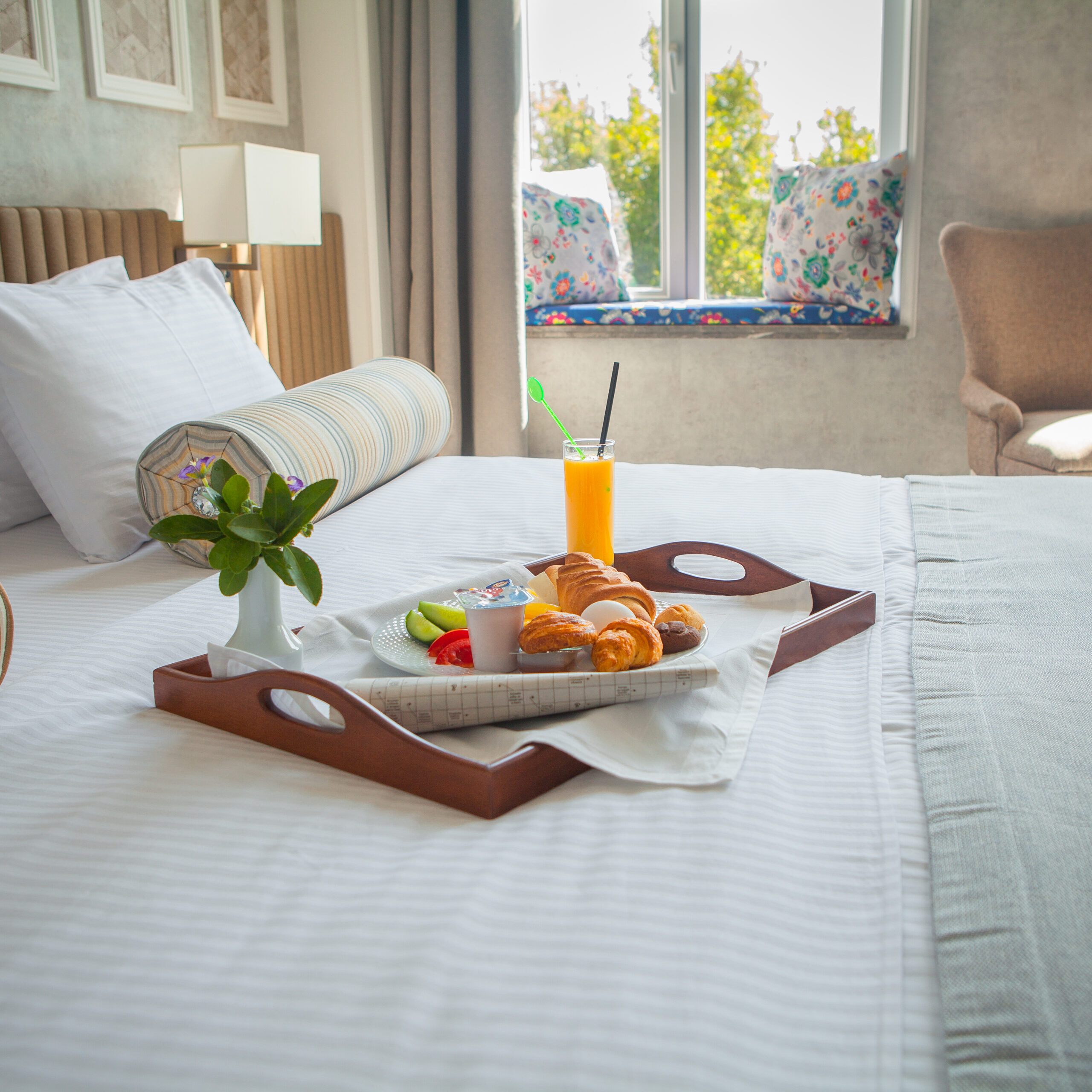 Best Hotel Reservations in kuwait with breakfast